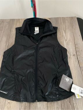 Under Armour Women's Storm 1 Water Resistant Lightweight Vest Full Zip NWT L